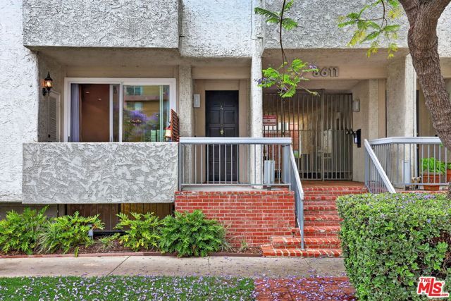 8611 Burton Way 4, Los Angeles, CA 90048