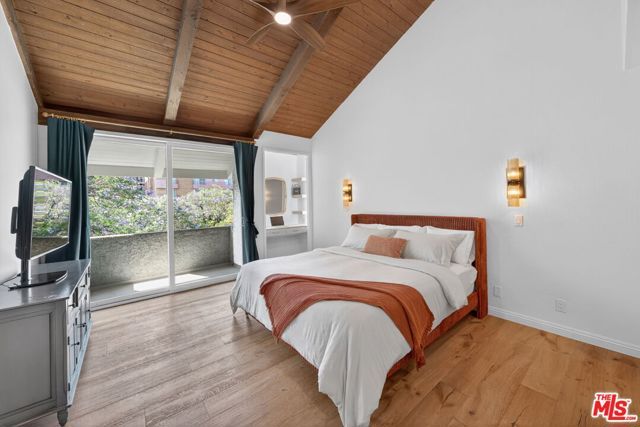 8611 Burton Way 4, Los Angeles, CA 90048