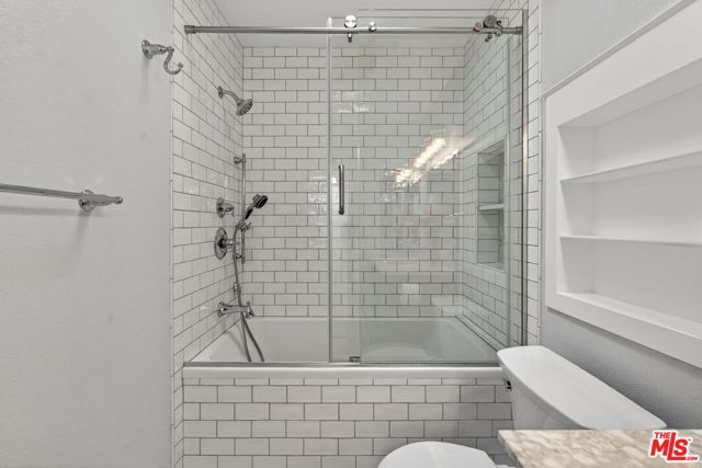 8611 Burton Way 4, Los Angeles, CA 90048