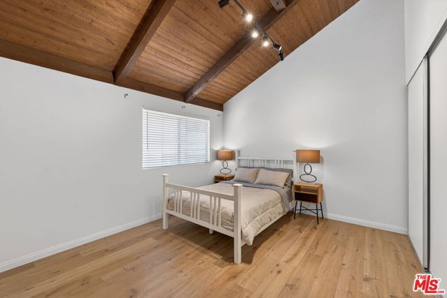8611 Burton Way 4, Los Angeles, CA 90048
