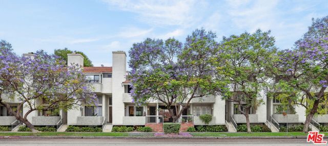 8611 Burton Way 4, Los Angeles, CA 90048