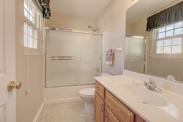 566 PINEBROOK Drive, Bolingbrook, IL 60490