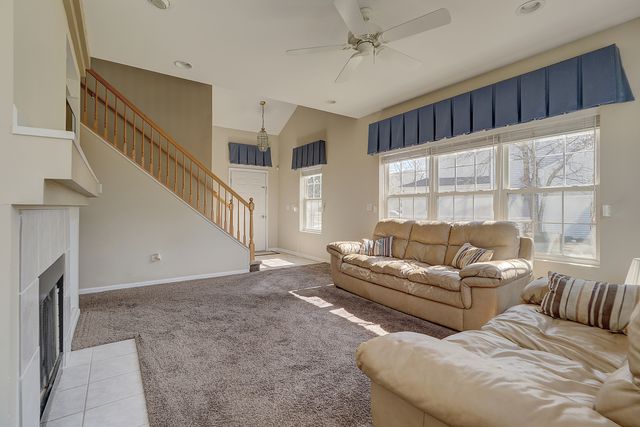 566 PINEBROOK Drive, Bolingbrook, IL 60490