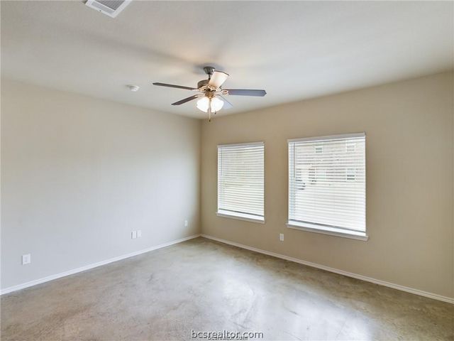 2910 Town Square Avenue 2107, Bryan, TX 77802