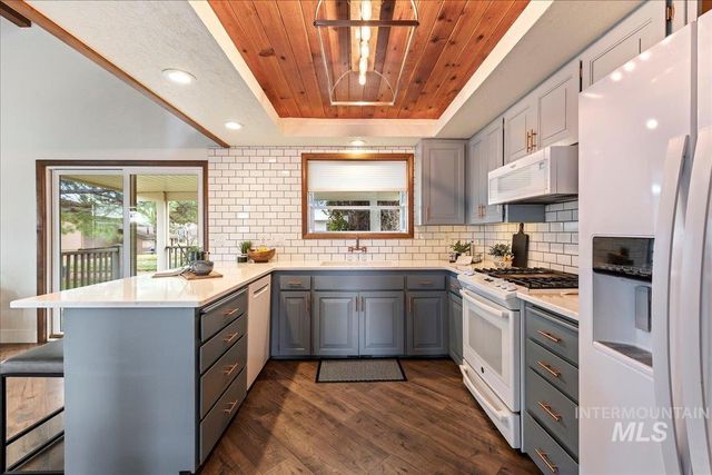 709 Vista Terrace, Nampa, ID 83686