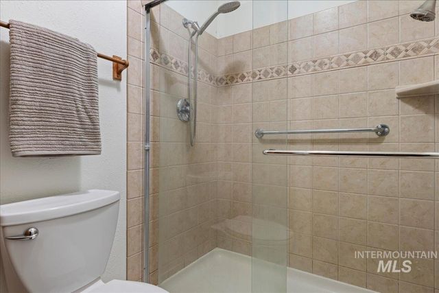 709 Vista Terrace, Nampa, ID 83686