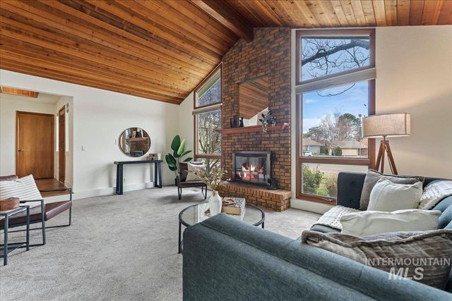 709 Vista Terrace, Nampa, ID 83686