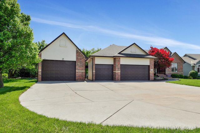15811 W McCormick, Goddard, KS 67052
