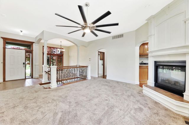 15811 W McCormick, Goddard, KS 67052