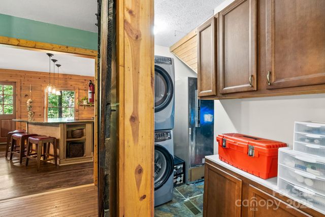 26 Benfield Road, Weaverville, NC 28787