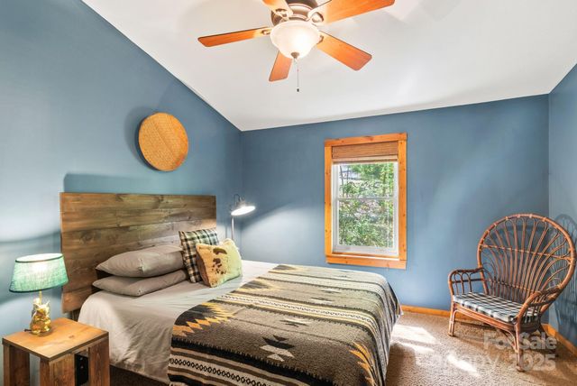 26 Benfield Road, Weaverville, NC 28787