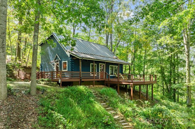 26 Benfield Road, Weaverville, NC 28787