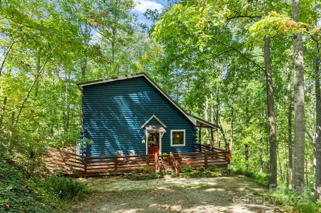 26 Benfield Road, Weaverville, NC 28787