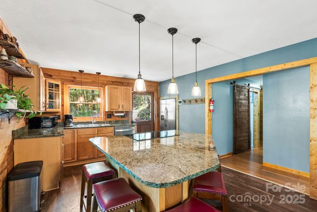 26 Benfield Road, Weaverville, NC 28787