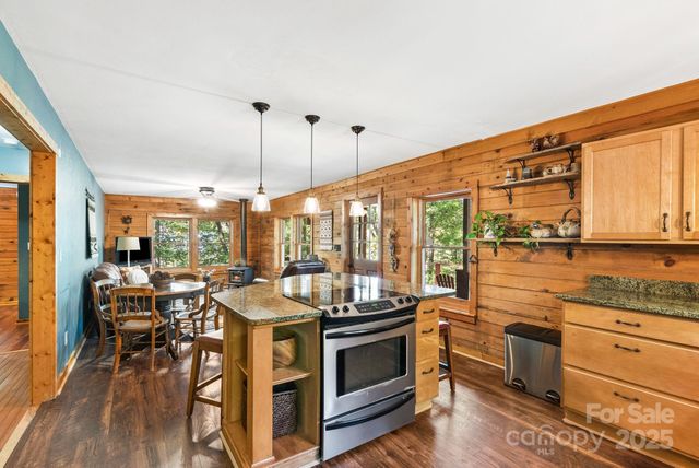 26 Benfield Road, Weaverville, NC 28787