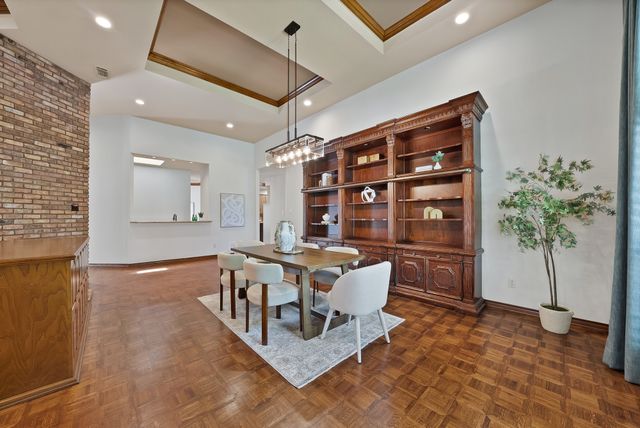 2900 Oak Trail Court, Dalworthington Gardens, TX 76016