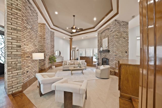 2900 Oak Trail Court, Dalworthington Gardens, TX 76016