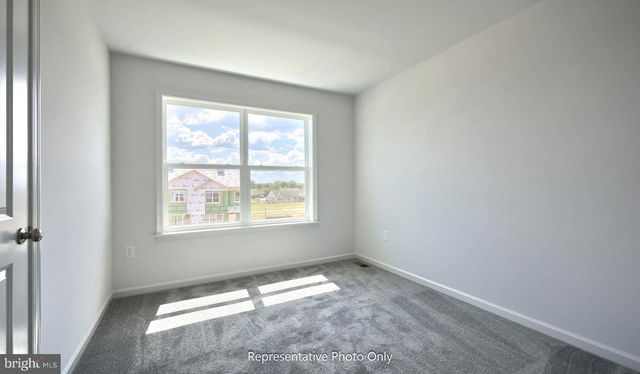 4 N CONIFER DR, Elizabethtown, PA 17022
