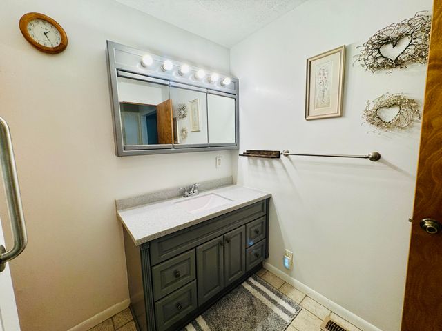 230 Floral Avenue 230 Floral Avenue, Troy, OH 45373