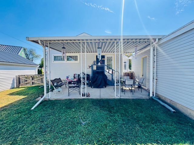 230 Floral Avenue 230 Floral Avenue, Troy, OH 45373