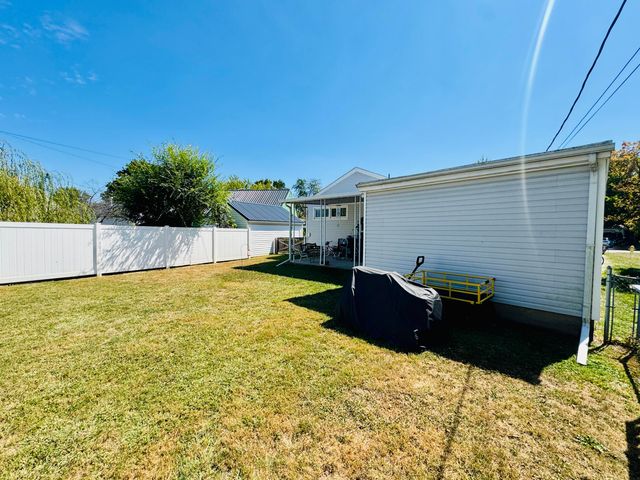 230 Floral Avenue 230 Floral Avenue, Troy, OH 45373