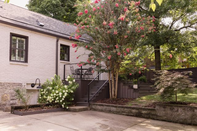 1919 Wildwood Ave, Nashville, TN 37212