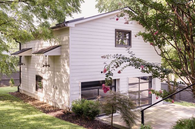 1919 Wildwood Ave, Nashville, TN 37212