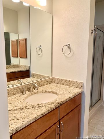 7342 Oak Manor Dr Apt 7106, San Antonio, TX 78229