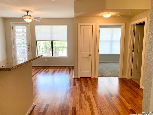7342 Oak Manor Dr Apt 7106, San Antonio, TX 78229