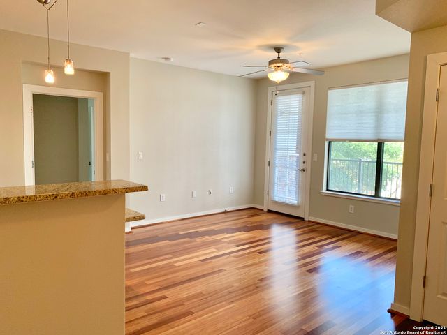 7342 Oak Manor Dr Apt 7106, San Antonio, TX 78229