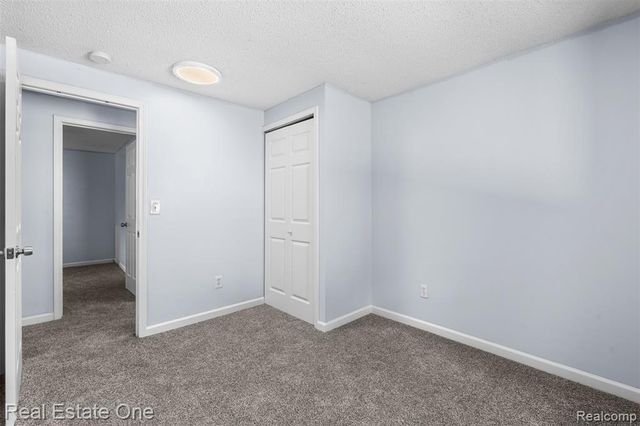 718 Miller Road, Lake Orion, MI 48362
