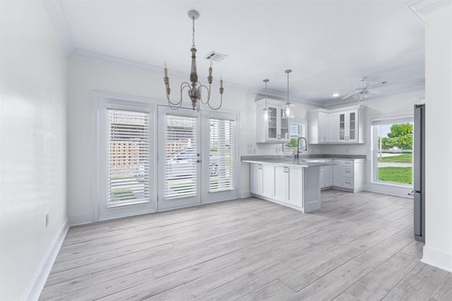 332 Tulip Dr, Houma, LA 70360