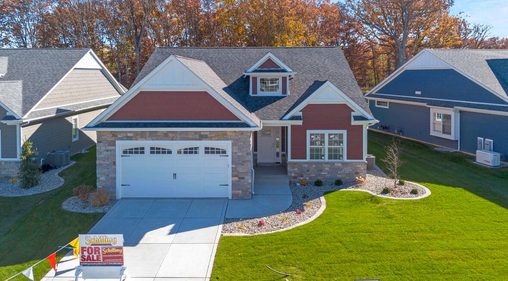12713 Creekside Drive, Cedar Lake, IN 46303