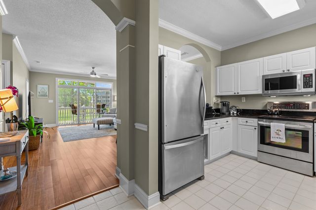 5751 Oyster Catcher Dr Unit 323, North Myrtle Beach, SC 29582