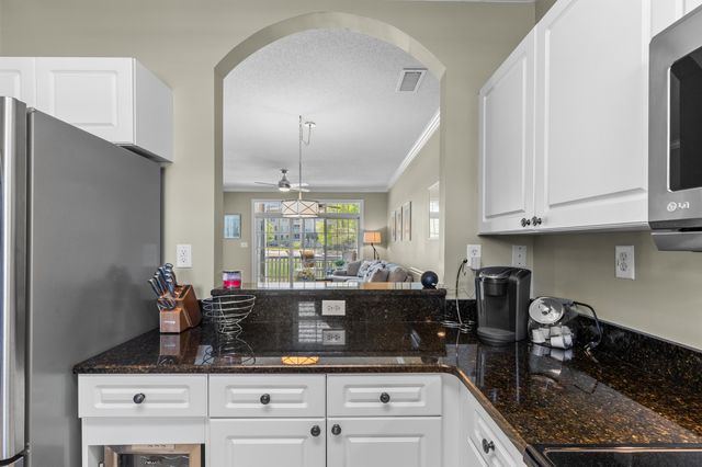 5751 Oyster Catcher Dr Unit 323, North Myrtle Beach, SC 29582