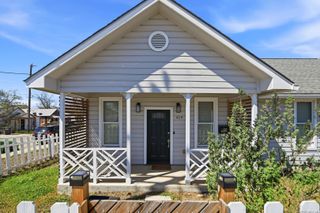 419 hackberry, San Antonio, TX 78202