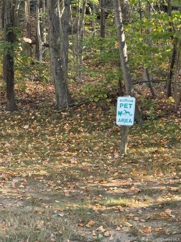 313 Fox Run Lane, Carmel, NY 10512