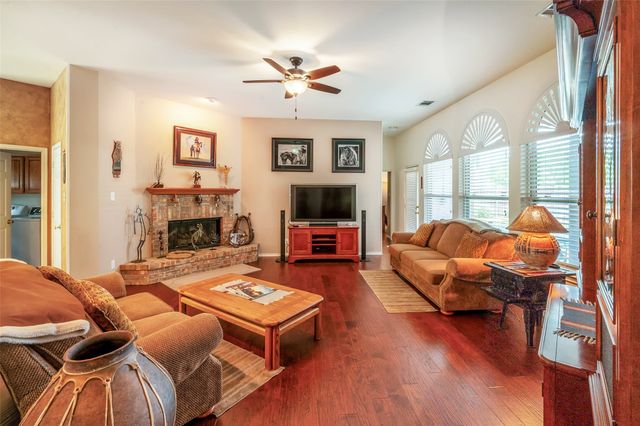 7517 Silver Lake Drive, Rowlett, TX 75089