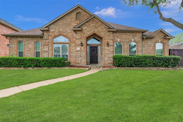 7517 Silver Lake Drive, Rowlett, TX 75089