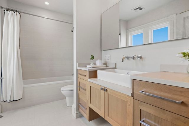 201 Savin Hill Ave 2, Boston, MA 02125