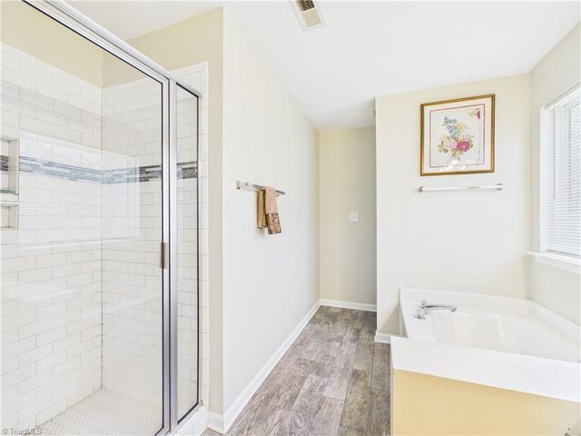 107 Farriers Lane, Jamestown, NC 27282