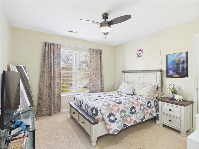 107 Farriers Lane, Jamestown, NC 27282