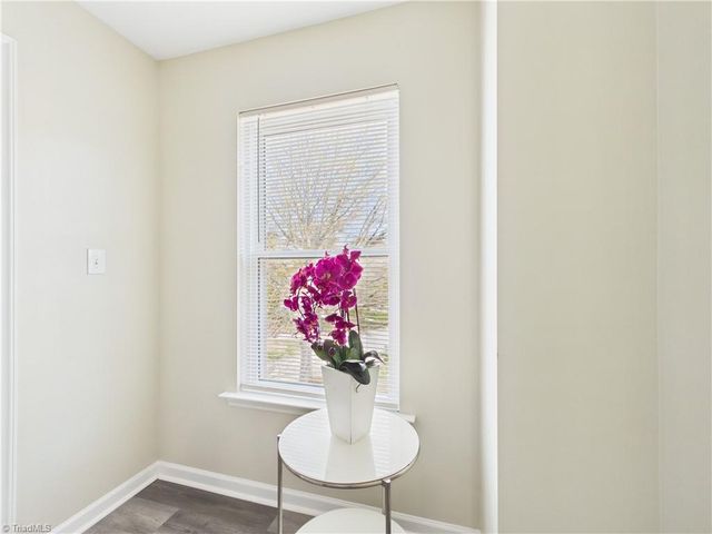 107 Farriers Lane, Jamestown, NC 27282