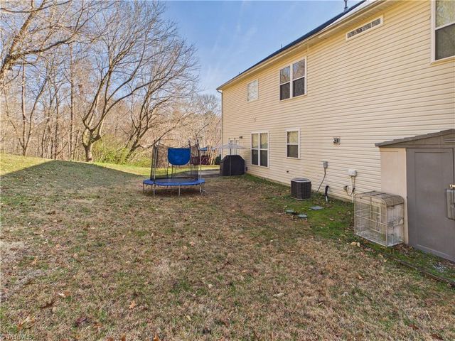 107 Farriers Lane, Jamestown, NC 27282