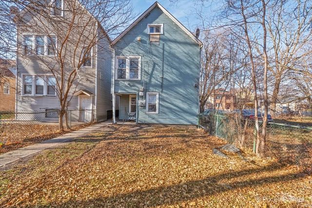 8525 S Saginaw Avenue, Chicago, IL 60617