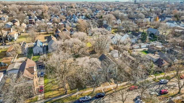 8525 S Saginaw Avenue, Chicago, IL 60617