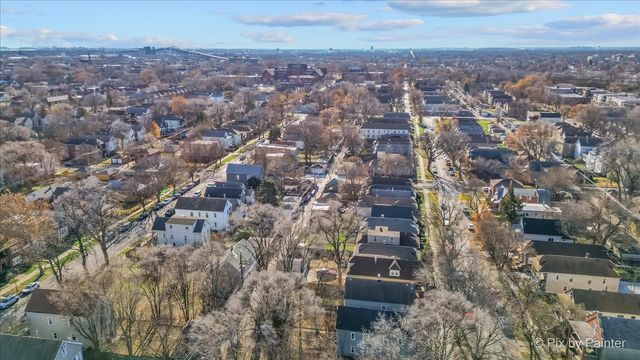 8525 S Saginaw Avenue, Chicago, IL 60617