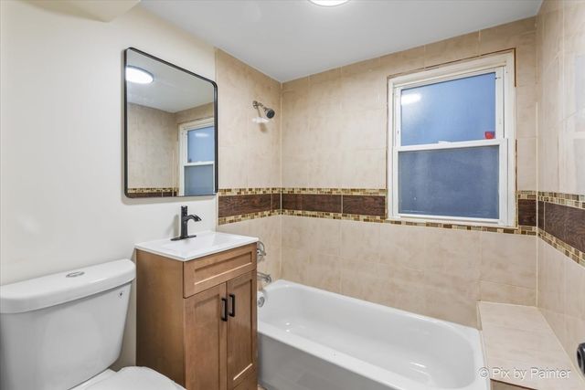 8525 S Saginaw Avenue, Chicago, IL 60617