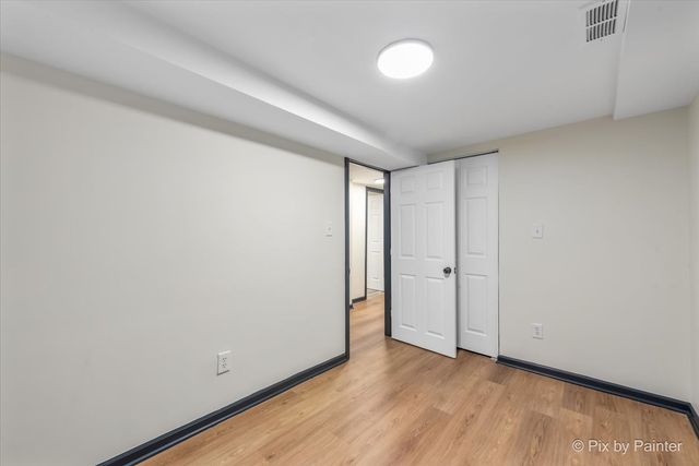 8525 S Saginaw Avenue, Chicago, IL 60617