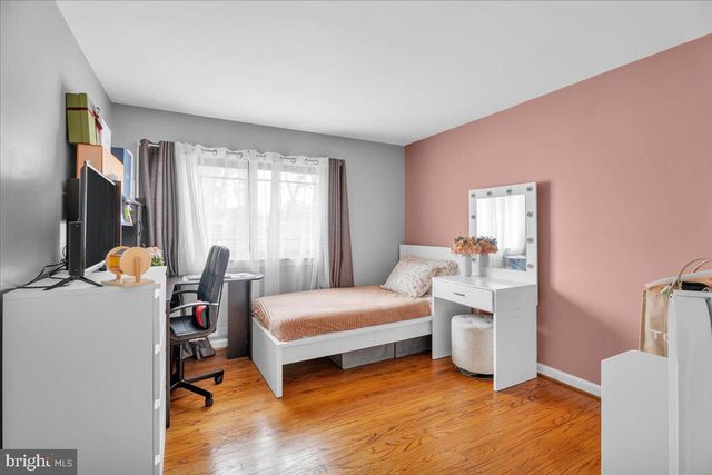 1237 OAKWOOD RD, Haddonfield, NJ 08033